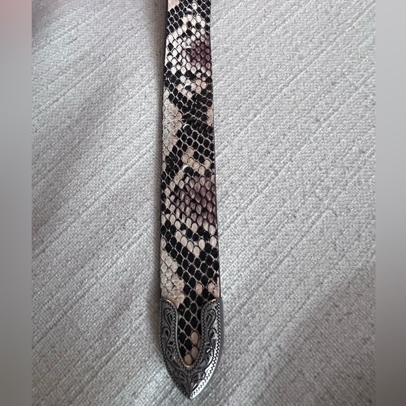 Urban Outfitters Ecote Metal-Tipped Boho Leather Belt, Small - Picture 3 of 5